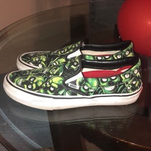 Supreme X Vans slip-on Skull pile